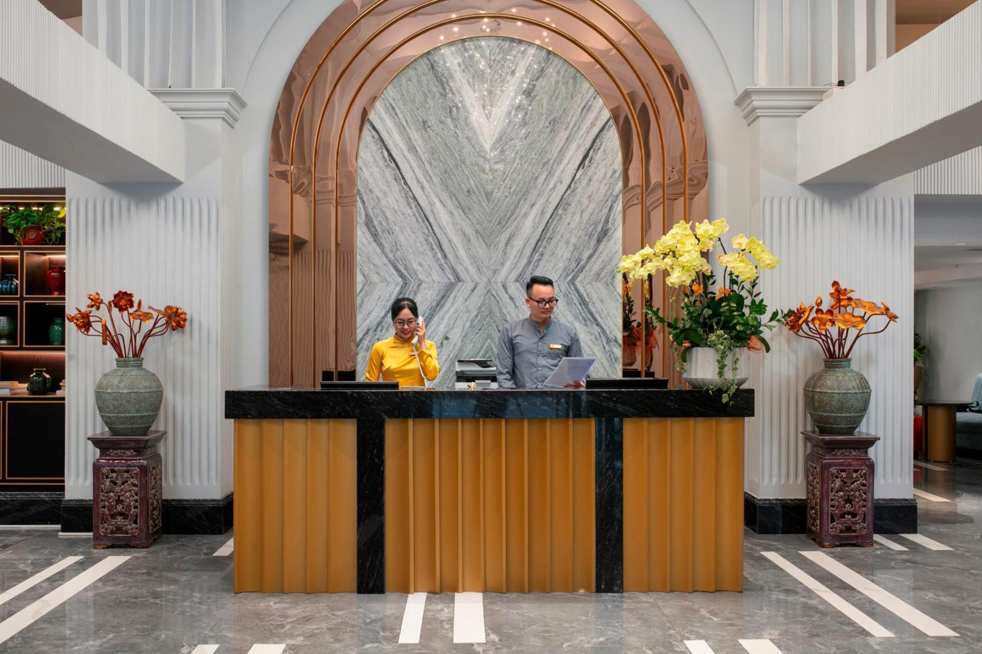 May De Ville Luxury Hotel & Spa Hanoi Exteriör bild