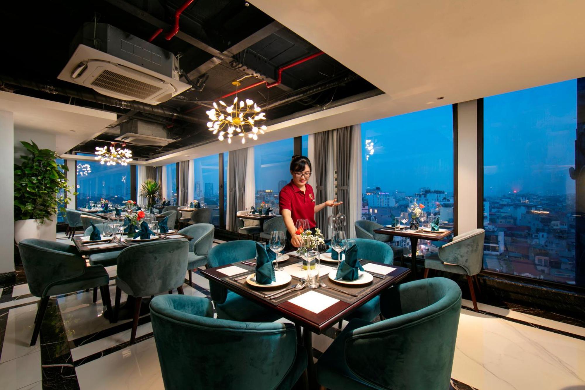 May De Ville Lakeside Hotel Hanoi Exteriör bild The 360 Restaurant