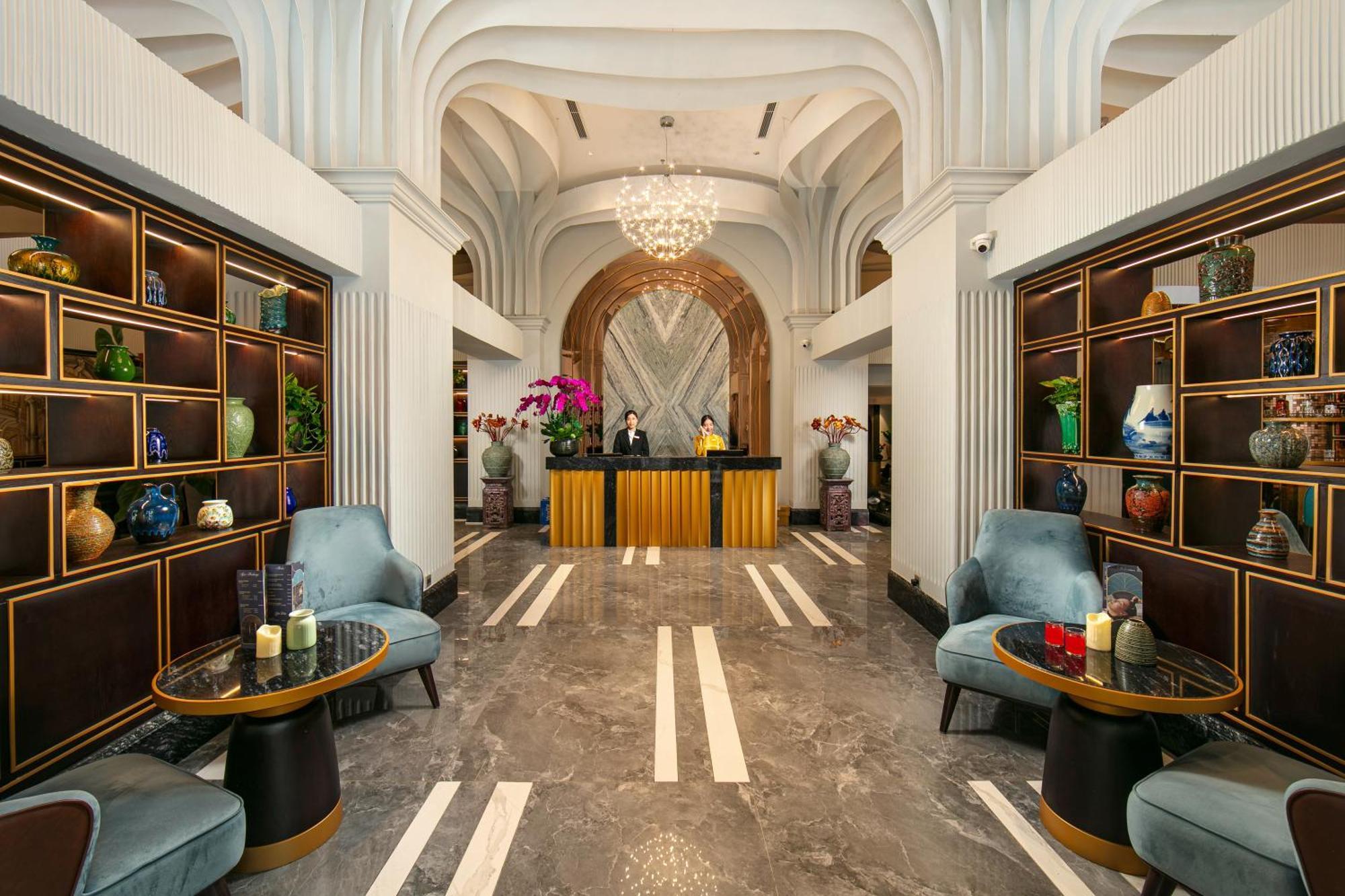 May De Ville Lakeside Hotel Hanoi Exteriör bild Lobby